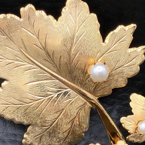 Sarah Coventry Maple Leaf Brooch Pin Clip Earring "Whispering Leaf" Vintage Demi - Picture 3 of 11